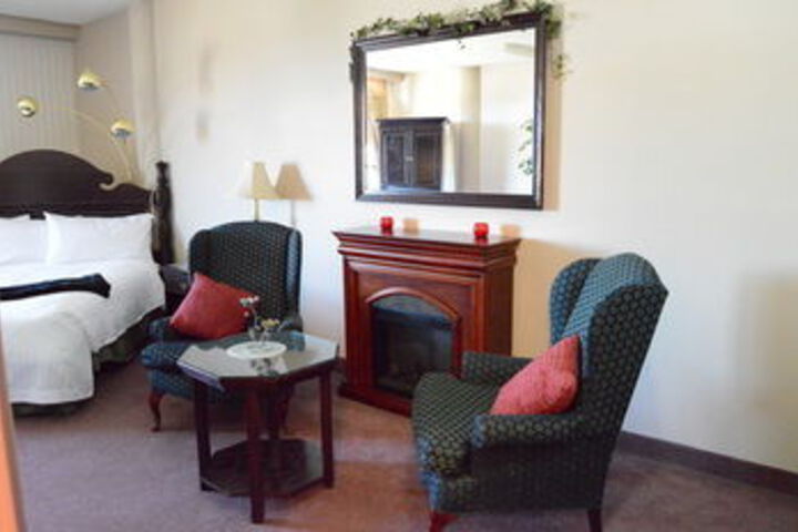 Travelodge by Wyndham Conference Centre & Suites Whitecourt