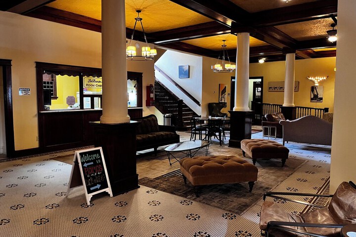 Hotel Interior 10 of 52