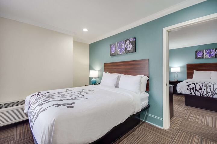 Room 16 of 49