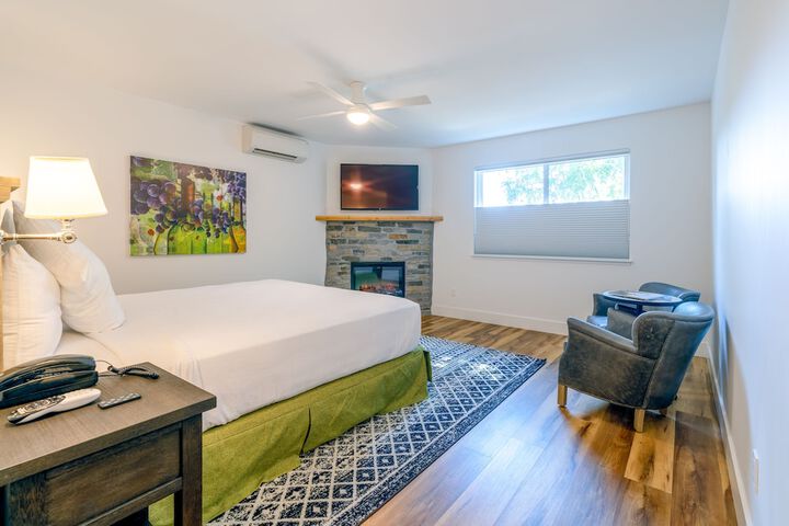 Room 43 of 106