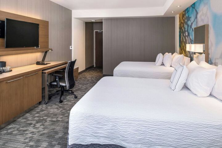 Courtyard by Marriott Detroit Farmington