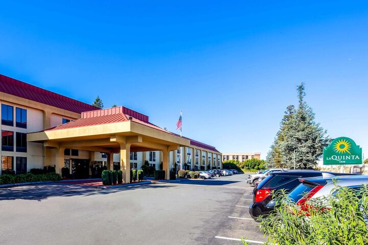 Hotel 5 of 30