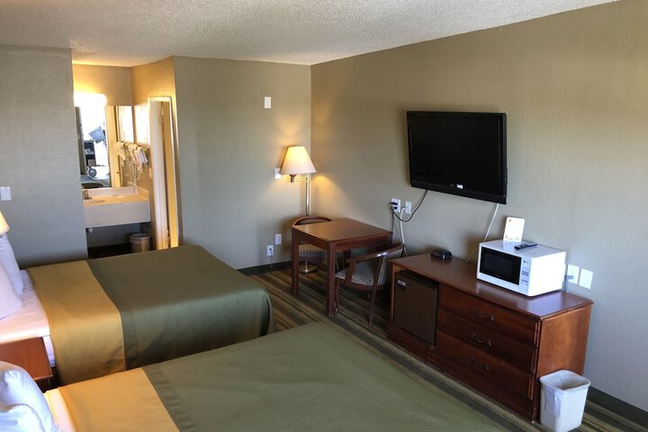 Room 20 of 39