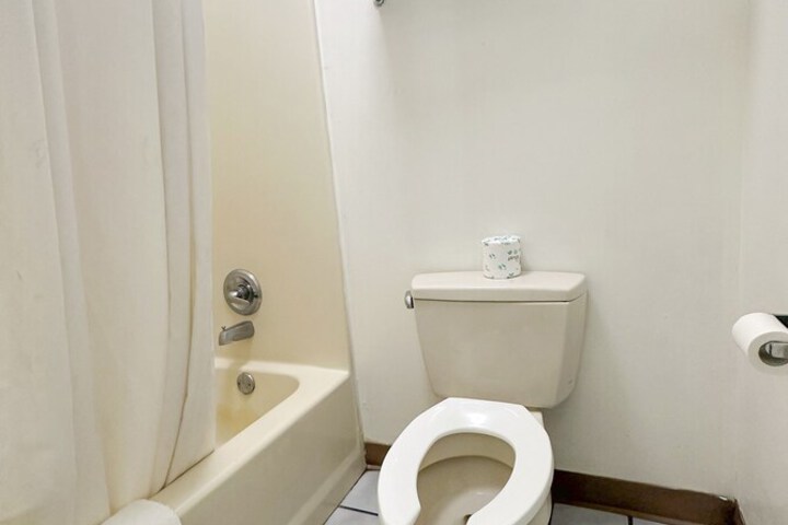 Room 46 of 70