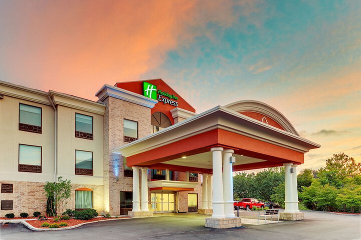Hotel 4 of 51