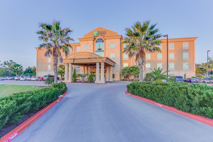 Holiday Inn Express Hotel & Suites Huntsville by IHG