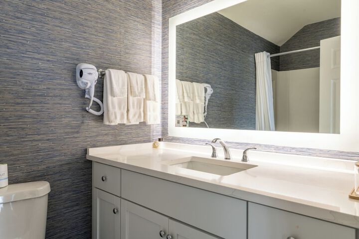 Ogunquit River Inn & Suites