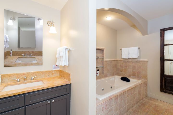Element 52 Auberge Collection