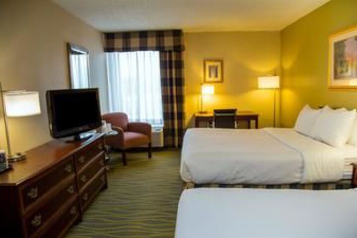 Ramada Plaza Rochester Airport