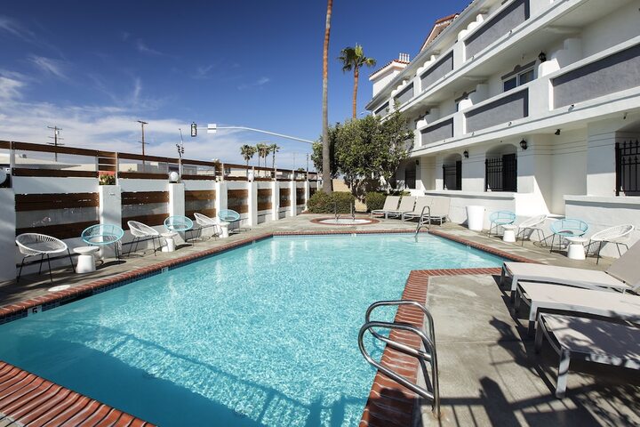Pool 3 of 33