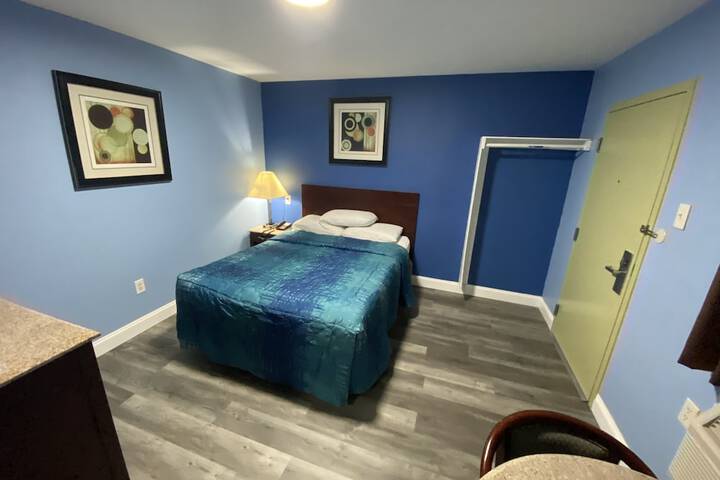 Room 32 of 95