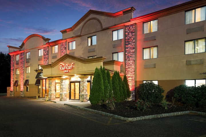 Hotel 4 of 34