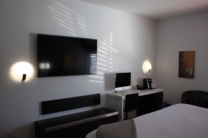 Room 26 of 49