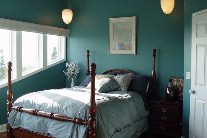 Room 15 of 26