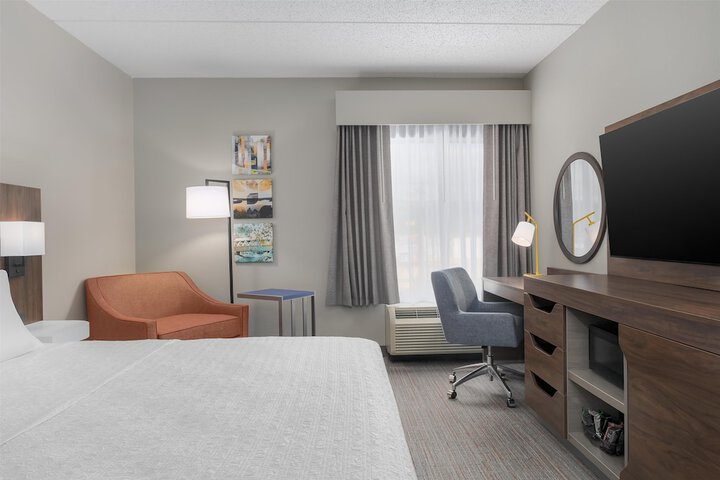 Hampton Inn by Hilton Altoona