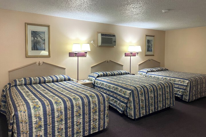 Seminole Inn