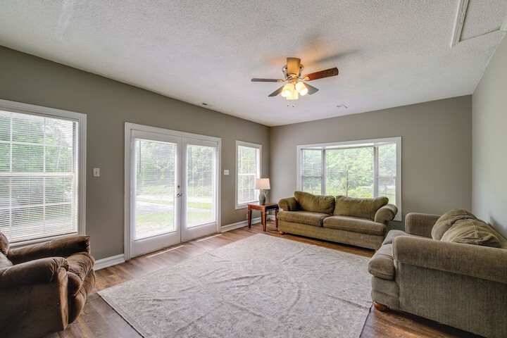 Huntsville Vacation Rental w / Fire Pit