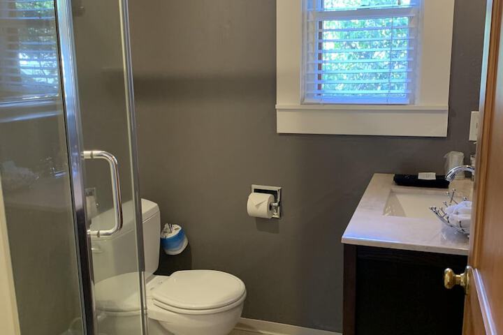Room 16 of 64