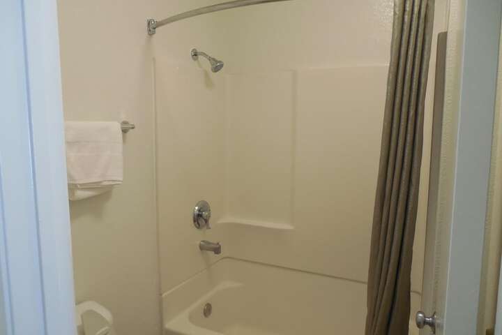 Room 37 of 42