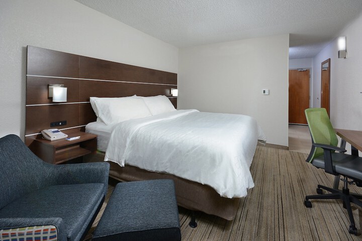 Room 14 of 43