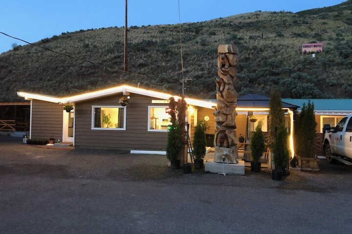 Sunset Motel