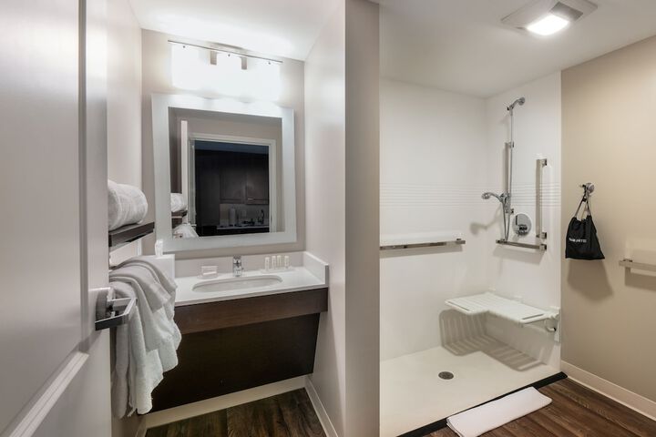 TownePlace Suites by Marriott Milwaukee Oak Creek