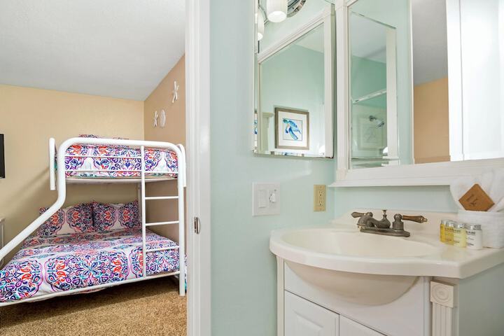 Room 11 of 26
