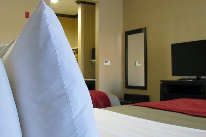 Room 33 of 45