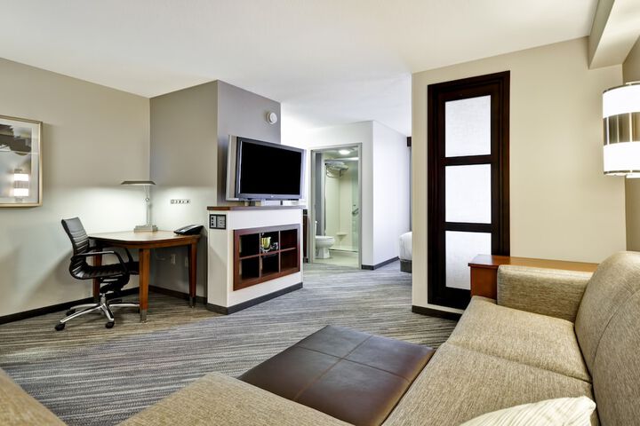 Room 28 of 41