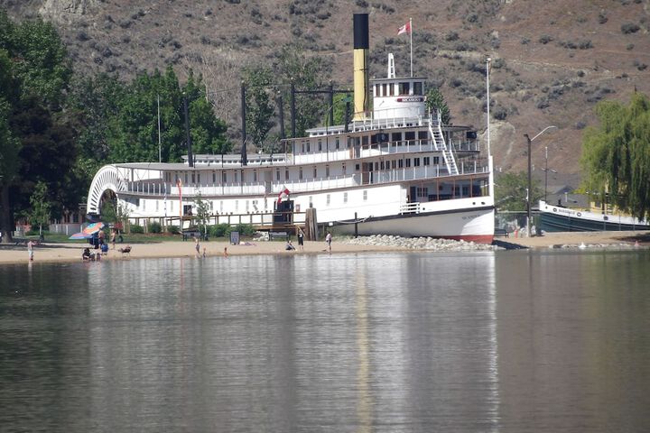 Okanagan Lakefront Resort