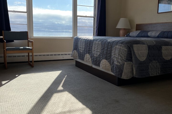 Room 40 of 70