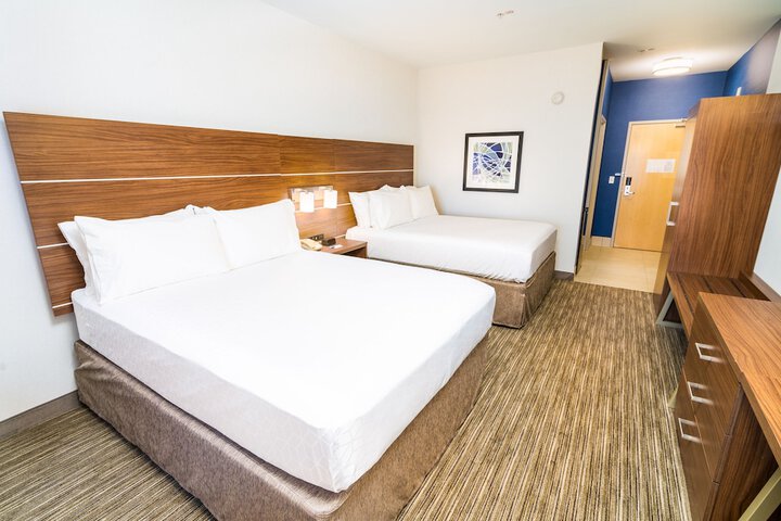 Room 13 of 29