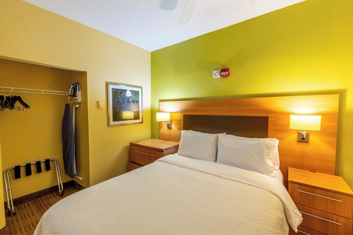 Candlewood Suites Bedford Fort Worth by IHG