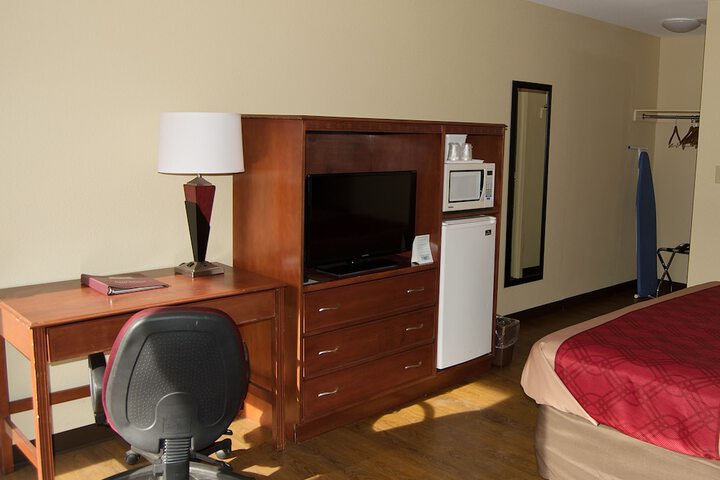 Room 17 of 29