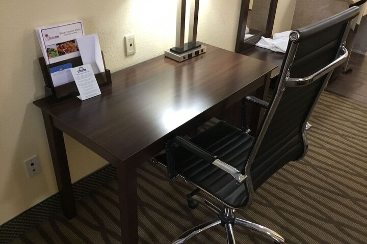 Studio 6 Suites – Pasadena TX