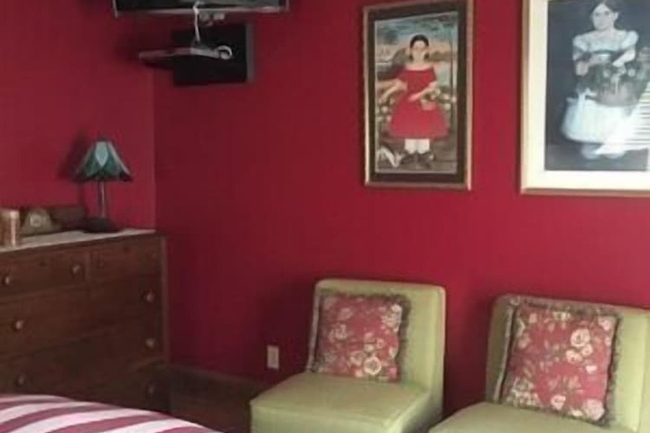 Room 21 of 34