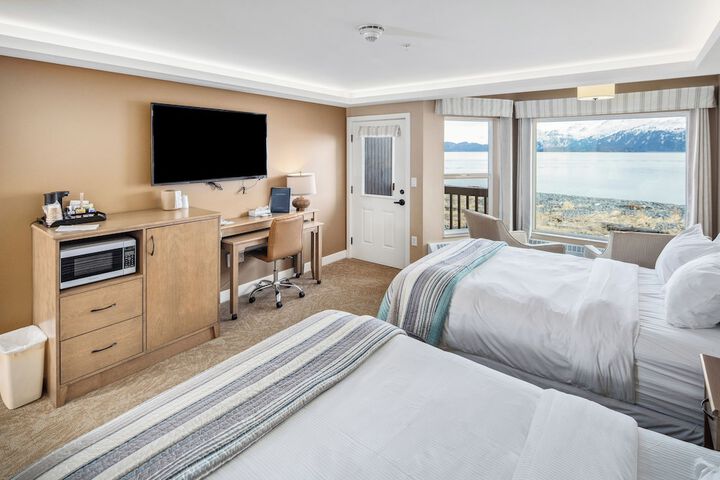Room 28 of 183