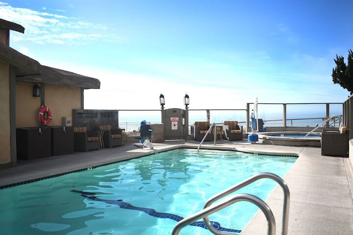 Cottage Inn by The Sea