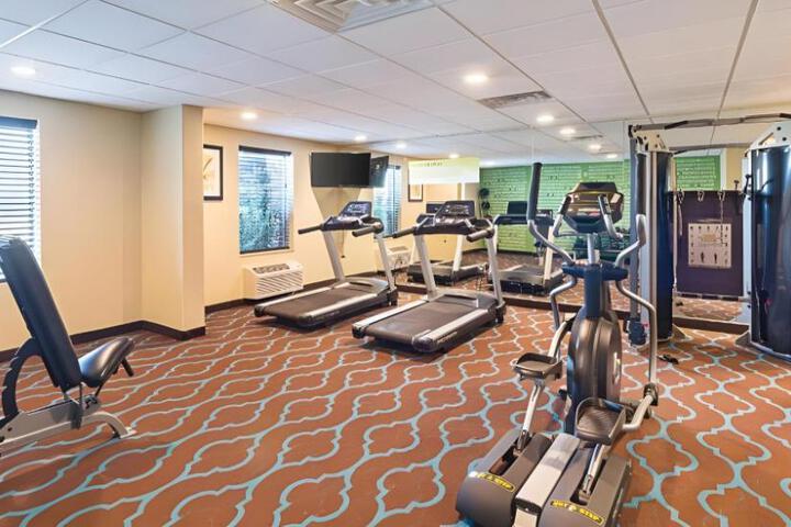 La Quinta Inn & Suites by Wyndham Mathis