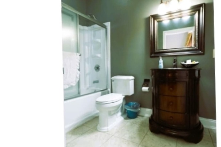 Room 175 of 271