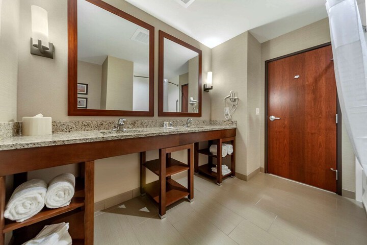 Comfort Suites Grand Island South