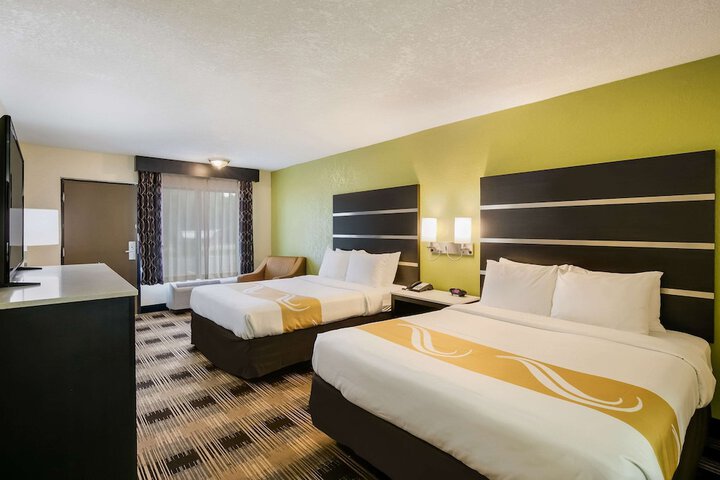 Quality Inn & Suites Mt. Chalet