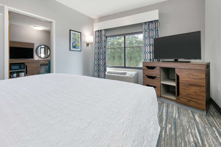 Room 12 of 26
