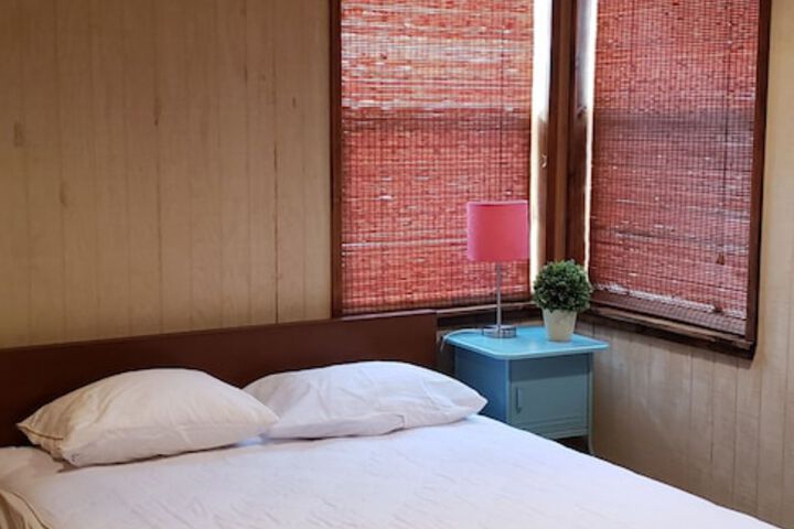 Room 42 of 85