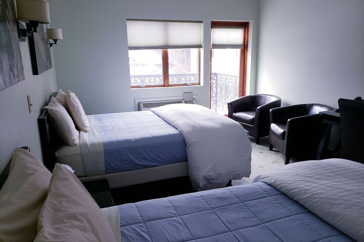Lowell Inn