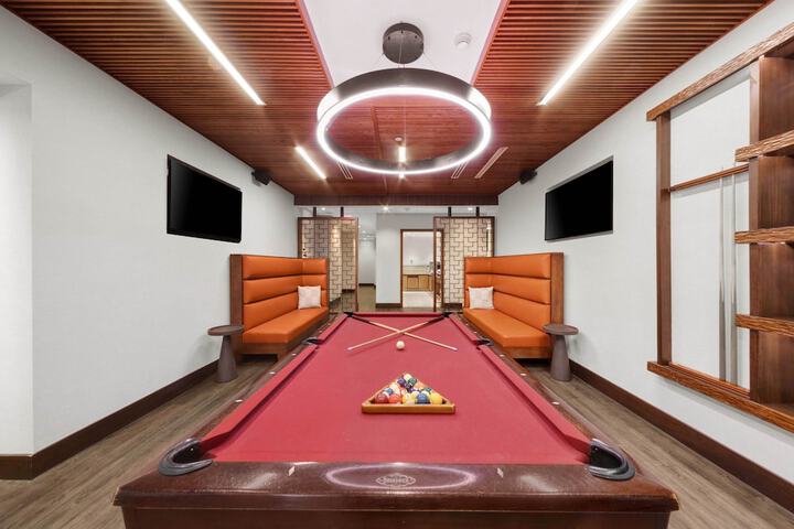 Pool 7 of 64