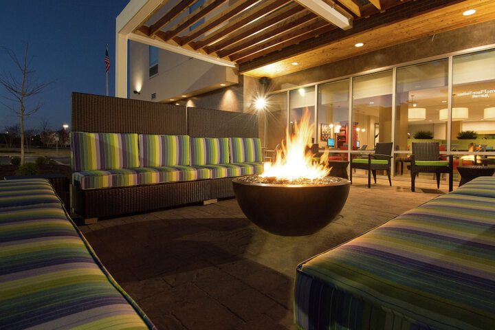 Terrace/Patio 34 of 38