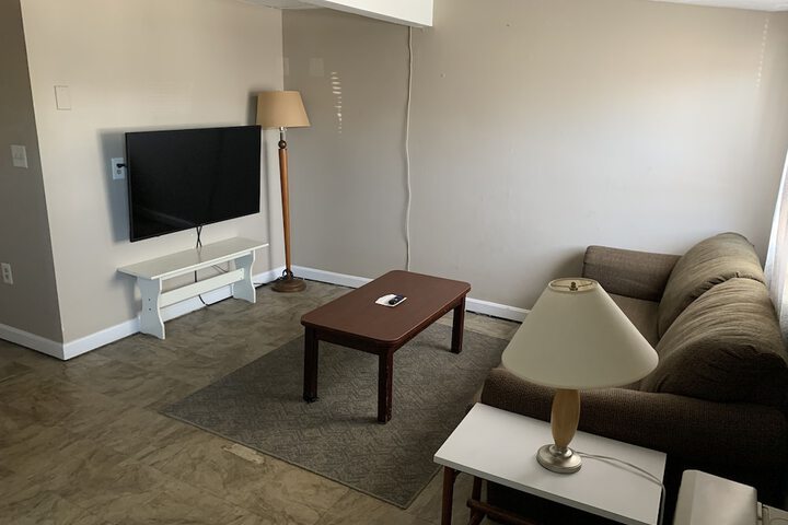 Room 43 of 48