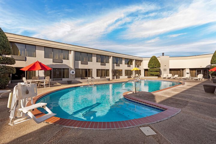 Pool 2 of 36