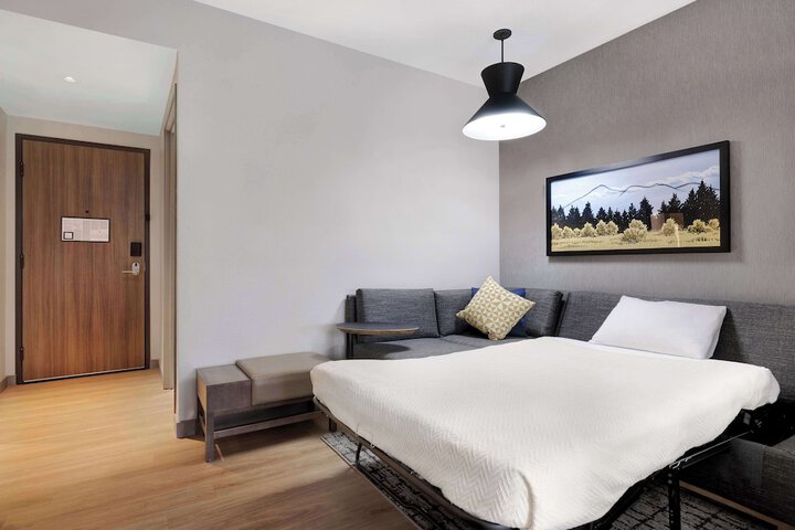 Room 45 of 68
